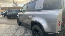 Land Rover Defender 3.0 D250 X-Dynamic SE 110 5dr Auto Diesel Estate